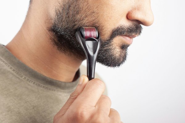 Révélez le potentiel de votre barbe avec le dermaroller spécial barbe